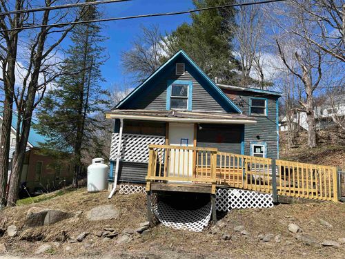 76 Water St, Barton, VT, 05822-8825 | Card Image