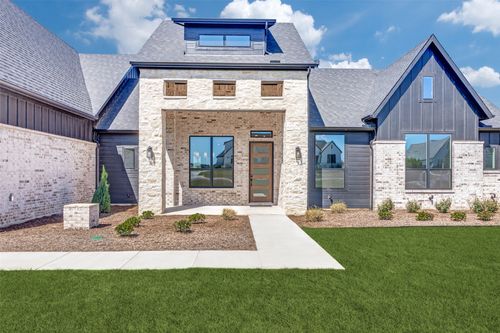 555 Aermotor Loop, Weatherford, TX, 76085-5801 | Card Image