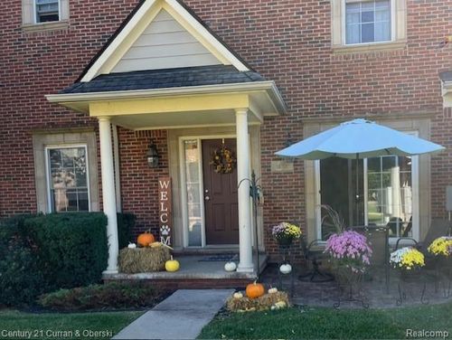 1632 Peninsula Ct, Canton, MI, 48187-6623 | Card Image