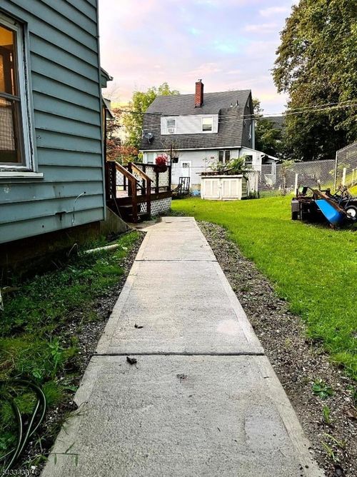 30 Fowler St, Franklin, NJ, 07416-1406 | Card Image