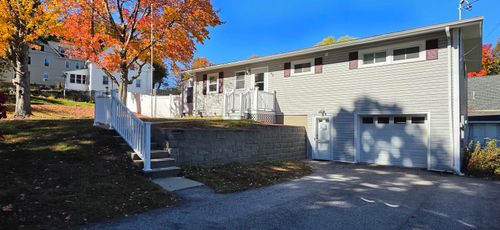 42 Old Wellington Rd, Manchester, NH, 03104-4518 | Card Image