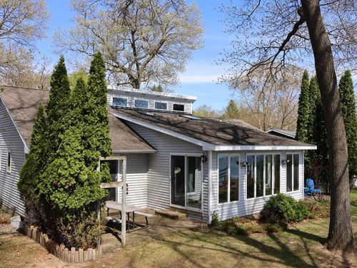 W5733 Island Drive, WYOCENA, WI, 53954 | Card Image