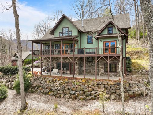 711 Winfield Dr, Clyde, NC, 28721-0135 | Card Image