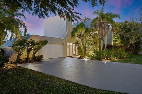 725 El Dorado Pkwy W, Cape Coral, FL, 33914-7248 | Card Image