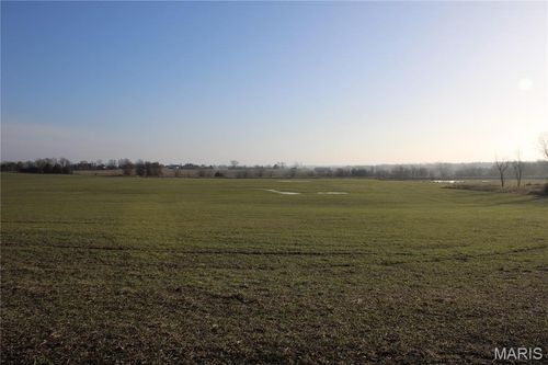 5 Sharps Pl, Perry, MO, 63462 | Card Image