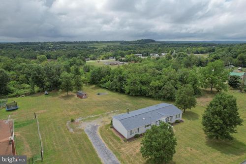 706 Loop Rd, GERRARDSTOWN, WV, 25420-3576 | Card Image
