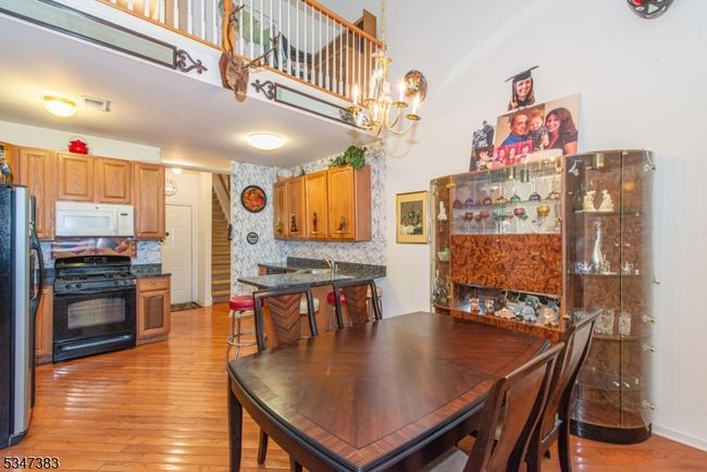 17 Suzanne Dr, Townhouse with 3 bedrooms, 3 bathrooms and null parking in Flemington NJ | Image 10