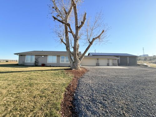 3647 Sw Highway 97, Madras, OR, 97741-8710 | Card Image