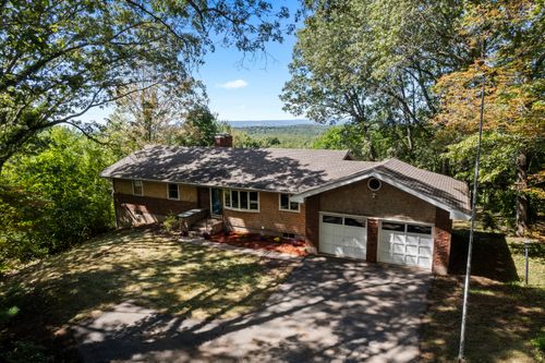 143 Cedar Ridge Dr, Glastonbury, CT, 06033-1815 | Card Image