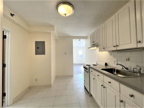 apt-46-580 Salem St, Wakefield, MA, 01880-1274 | Card Image