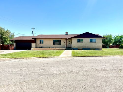 241 W 250 S, Vernal, UT, 84078-3161 | Card Image