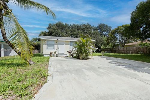 1711 7th Pl, Fort Lauderdale, FL, 33311-7855 | Card Image