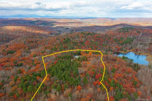 100 Knob Hill Rd, Stanfordville, NY, 12581-6247 | Card Image