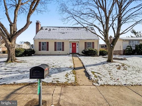 902 Cypress St, CHAMBERSBURG, PA, 17201-3846 | Card Image