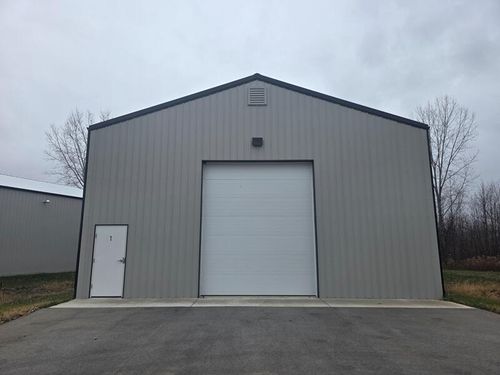 1-W2527 Woodland Rd, Sheboygan Falls, WI, 53085-2122 | Card Image