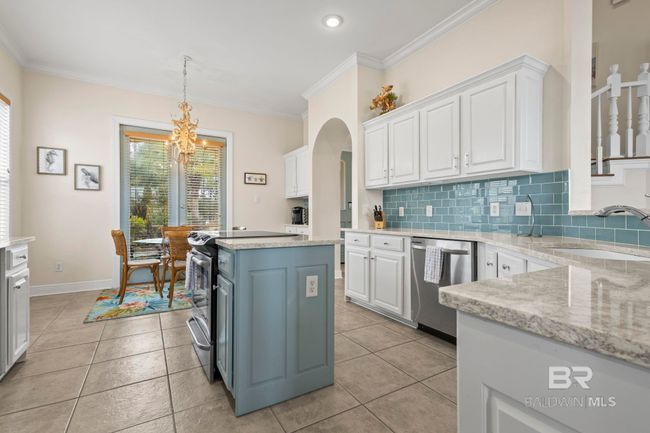 Kitchen | Image 12