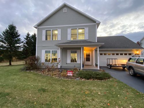 293 Farmall Dr, Hinesburg, VT, 05461-4444 | Card Image