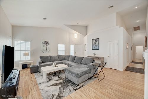 5671 Whale Watch St, Las Vegas, NV, 89113-1142 | Card Image