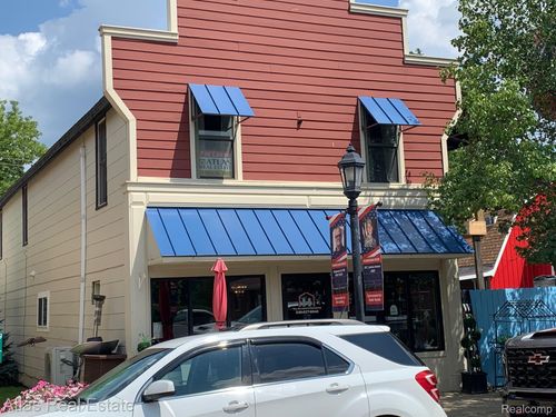 457 Mill St, Ortonville, MI, 48462-7707 | Card Image