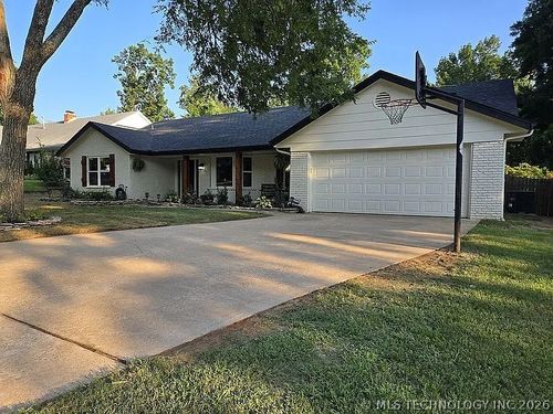 4204 E 85th Street, Tulsa, OK, 74137 | Card Image