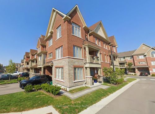40 Porcelain Way, Whitby, ON, L1R0R6 | Card Image
