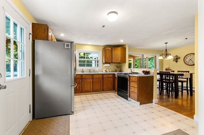 15 Fairview Farm Rd, House other with 4 bedrooms, 2 bathrooms and 6 parking in Haverhill MA | Image 15