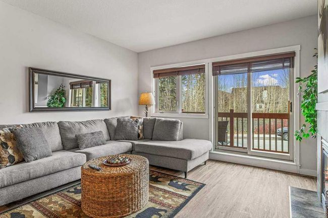 102 - 101 Montane Road, Home with 2 bedrooms, 2 bathrooms and 1 parking in Canmore AB | Image 4