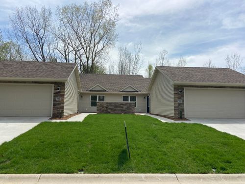 730 Violet Way, Saint Joseph, MI, 49085-8754 | Card Image