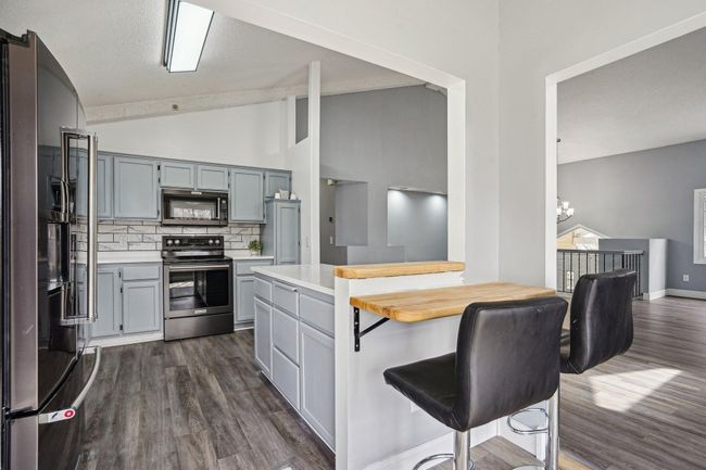 16-web-or-mls-Niagara Ln-2204-016.jpg | Image 12