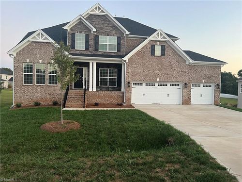 16-1096 Hollow Creek Ln, Kernersville, NC, 27284-7613 | Card Image