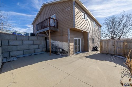 306 Hillview Dr, BOX ELDER, SD, 57719-9553 | Card Image