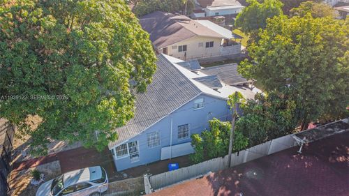 2142 Nw 33rd St, Miami, FL, 33142-5468 | Card Image