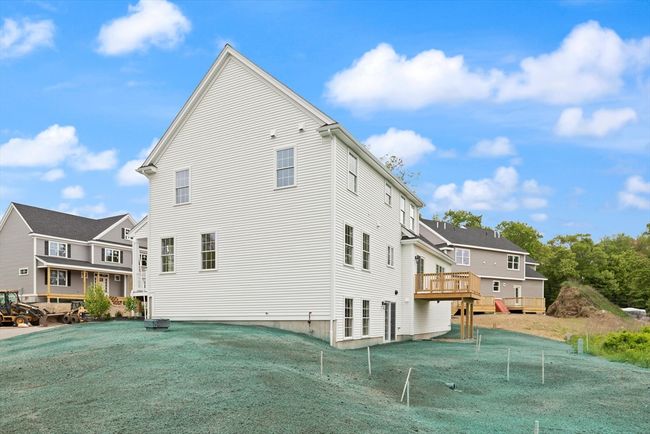 UNIT-3 - 66 Parish Rd, House other with 4 bedrooms, 3 bathrooms and 2 parking in Georgetown MA | Image 4