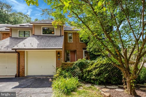 11088 Glade Ct, RESTON, VA, 20191-4715 | Card Image
