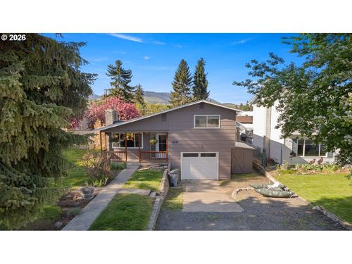 409 G Ave, LaGrande, OR, 97850 | Card Image