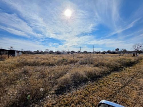 6-415 W Oak Ave, Mertzon, TX, 76941 | Card Image