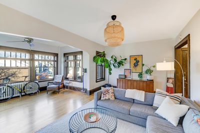 12 - 1925 Dupont Avenue S, Condo with 3 bedrooms, 1 bathrooms and null parking in Minneapolis MN | Image 3