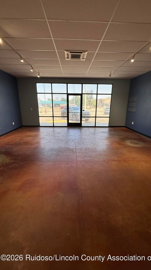 f-3020 N Main St, Roswell, NM, 88201-6816 | Card Image