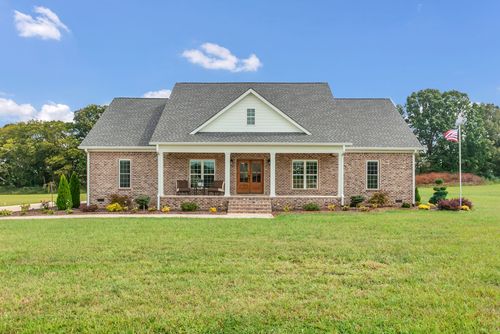 63 Hurst Dr, Leoma, TN, 38468-3001 | Card Image