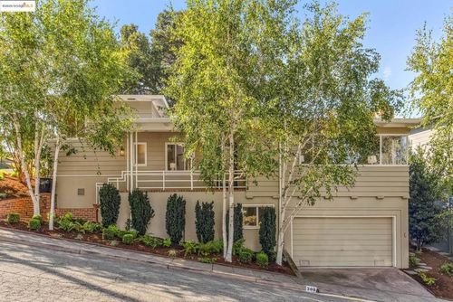 300 Pacific Ave, Piedmont, CA, 94611-3433 | Card Image