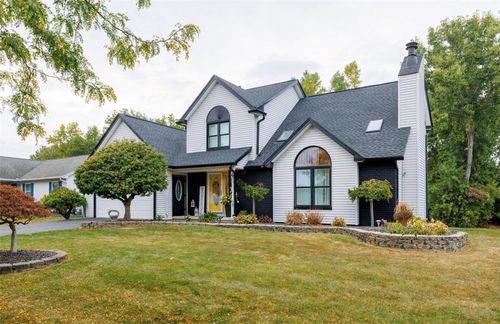 67 Rahway Ln, Gates, NY, 14606-4926 | Card Image