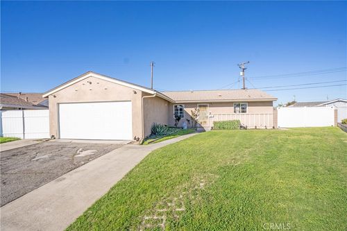 6657 Lassen Cir, Buena Park, CA, 90620-4266 | Card Image