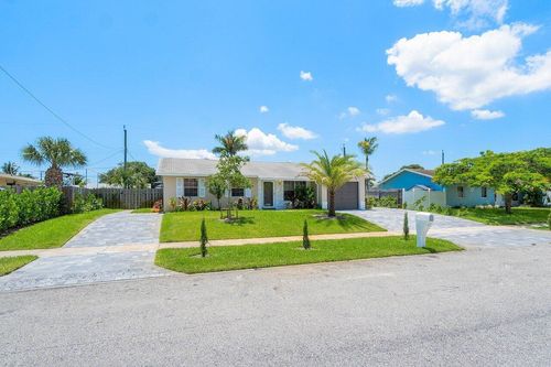 1837 16th Ave N, Lake Worth Beach, FL, 33460-6446 | Card Image