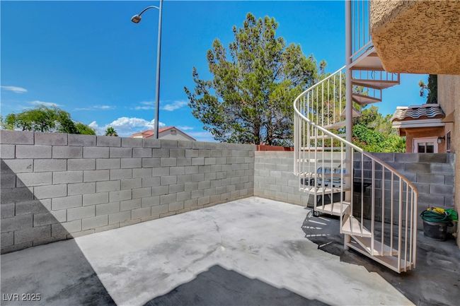UNIT-201 - 8048 Astrology Ct, Condo with 3 bedrooms, 2 bathrooms and null parking in Las Vegas NV | Image 37