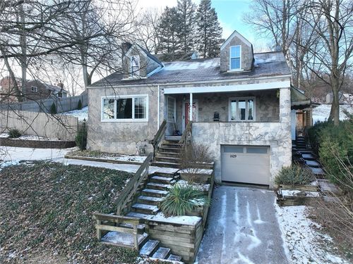 1629 Stratmore St, Crafton, PA, 15205-3524 | Card Image