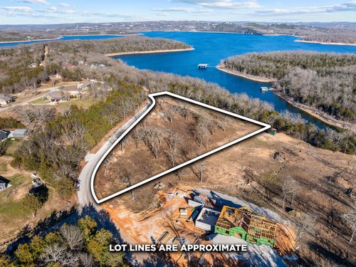 2416 Bread Tray Mountain Rd, Lampe, MO, 65681-8240 | Card Image