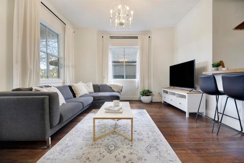 1923 E 1st Ave, Vancouver, BC, V5N1B3 | Card Image