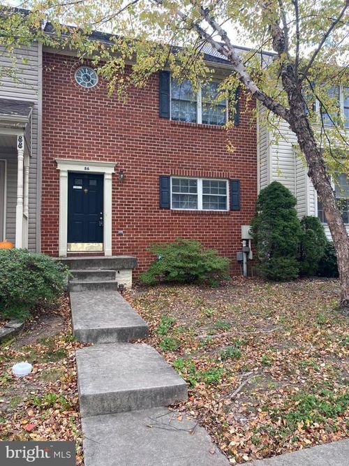 86 Effie Ln, MARTINSBURG, WV, 25404-7627 | Card Image