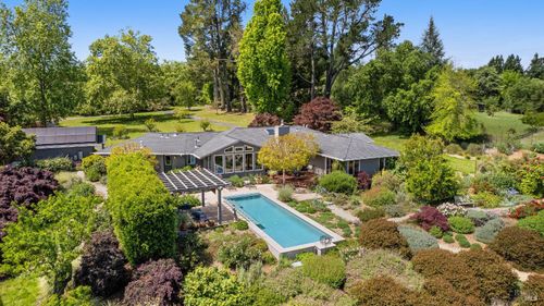 4048 El Molino Ln, Sebastopol, CA, 95472-9710 | Card Image
