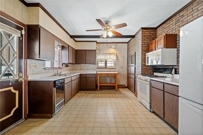 4614 Carroll St, House other with 2 bedrooms, 1 bathrooms and null parking in Bloomfield PA | Image 13